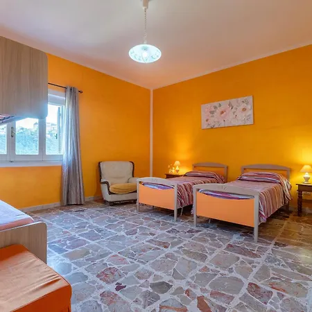 Maria- * Castelsardo